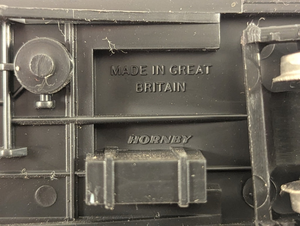 Hornby OO Gauge GWR Composite Coach