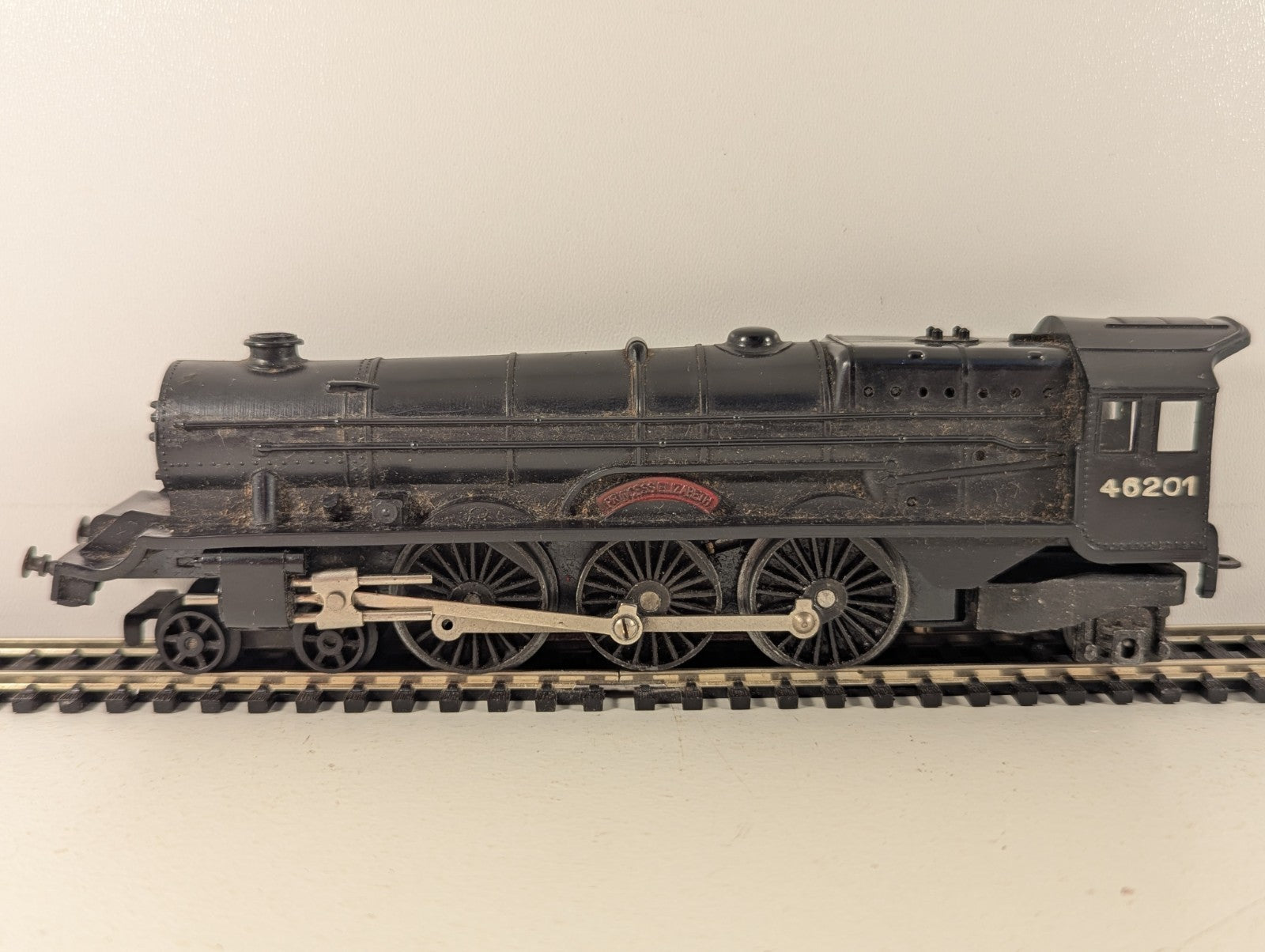 Tri-ang R50 OO Gauge LMS Princess Royal Class 4-6-2 - Spares/Repairs