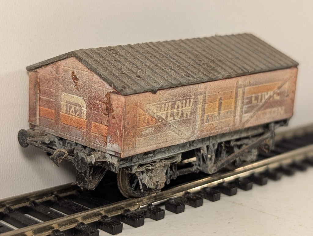 Peco OO Gauge W. Low & Stone Co. Buxton Lime Wagon Goods Wagon 142