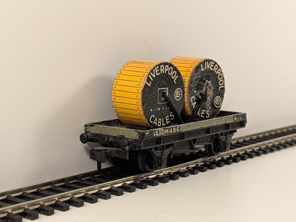 Hornby Dublo 32086 OO Gauge Grey D1 Low-Sided Wagon with Cable Drums - Boxed