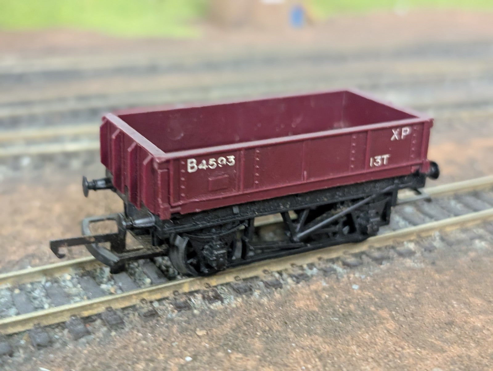 Triang R113 Drop-Sided Wagon Maroon B4593 OO Gauge