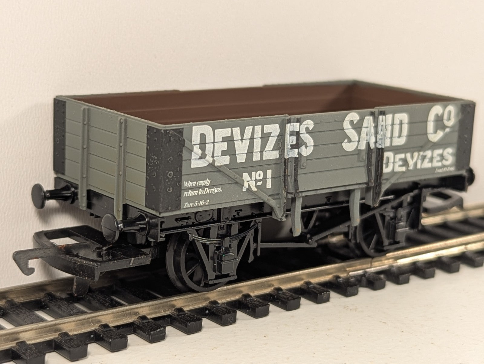 Airfix GMR 54374-5 “Devizes Sand Co” 5-Plank Wagon