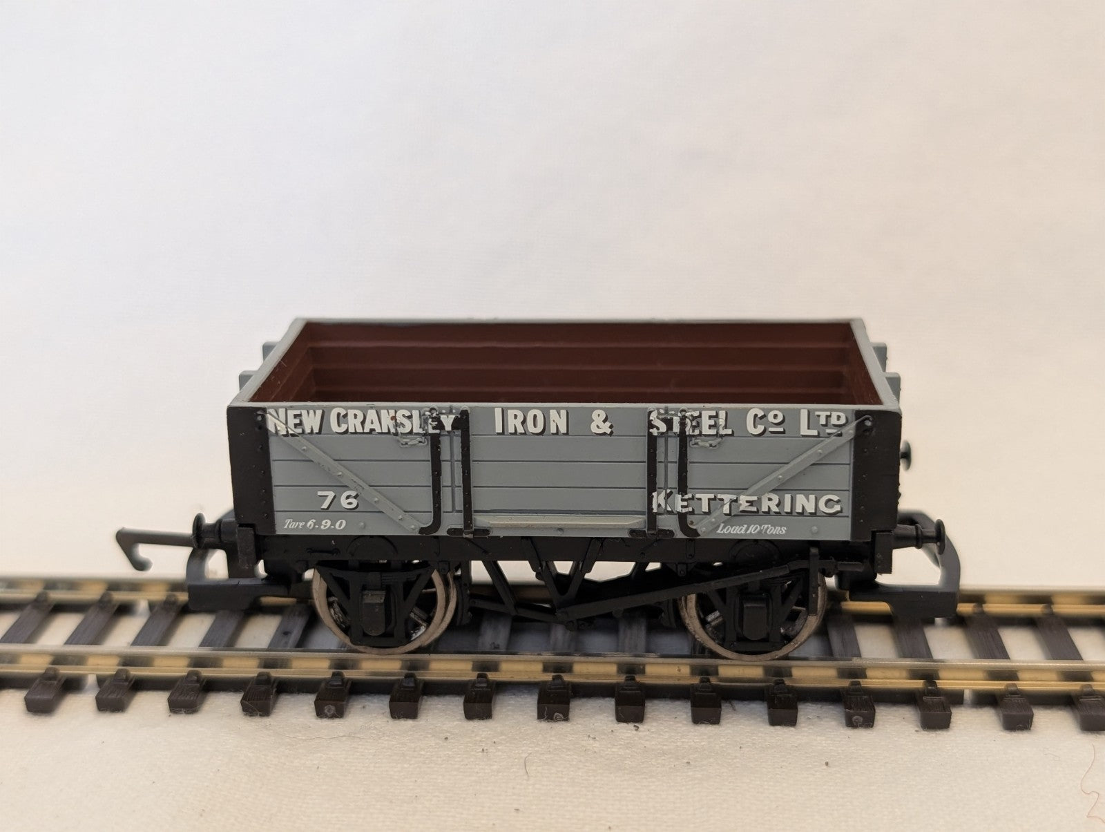 Hornby OO Gauge New Cransley Iron & Steel Co Ltd 7 Plank Wagon 76