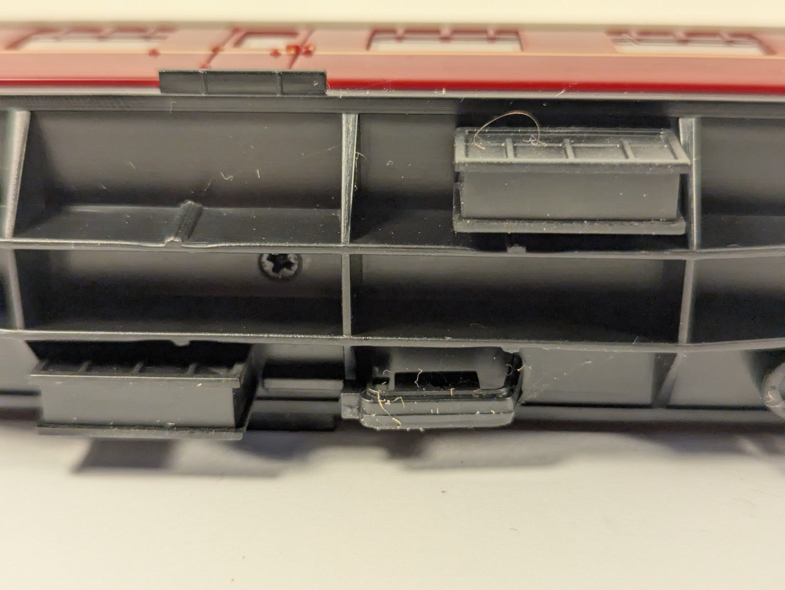 Hachette OO Gaug BR Mk1 SK Corridor Coach (Rusted Wheels)