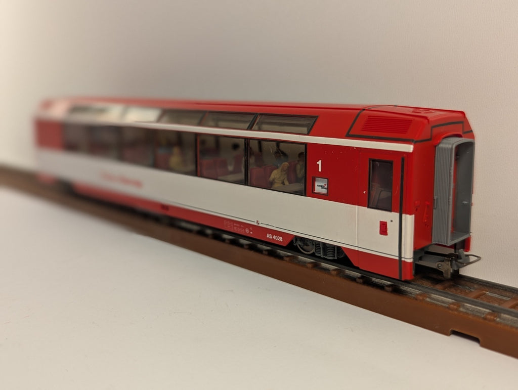 Bemo 3288 208 HOe Gauge Furka-Oberalp Glacier Express First Class coach - boxed