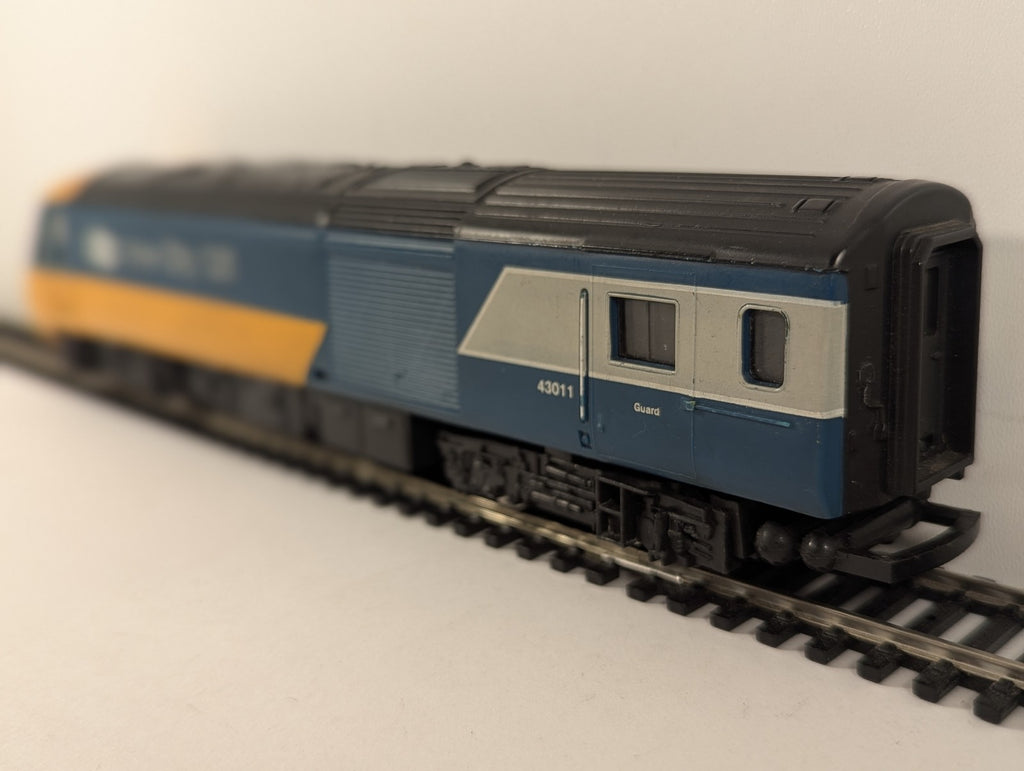 Hornby OO Gauge Class 43 HST Inter-City 125 Dummy Power Car Diesel Locomotive
