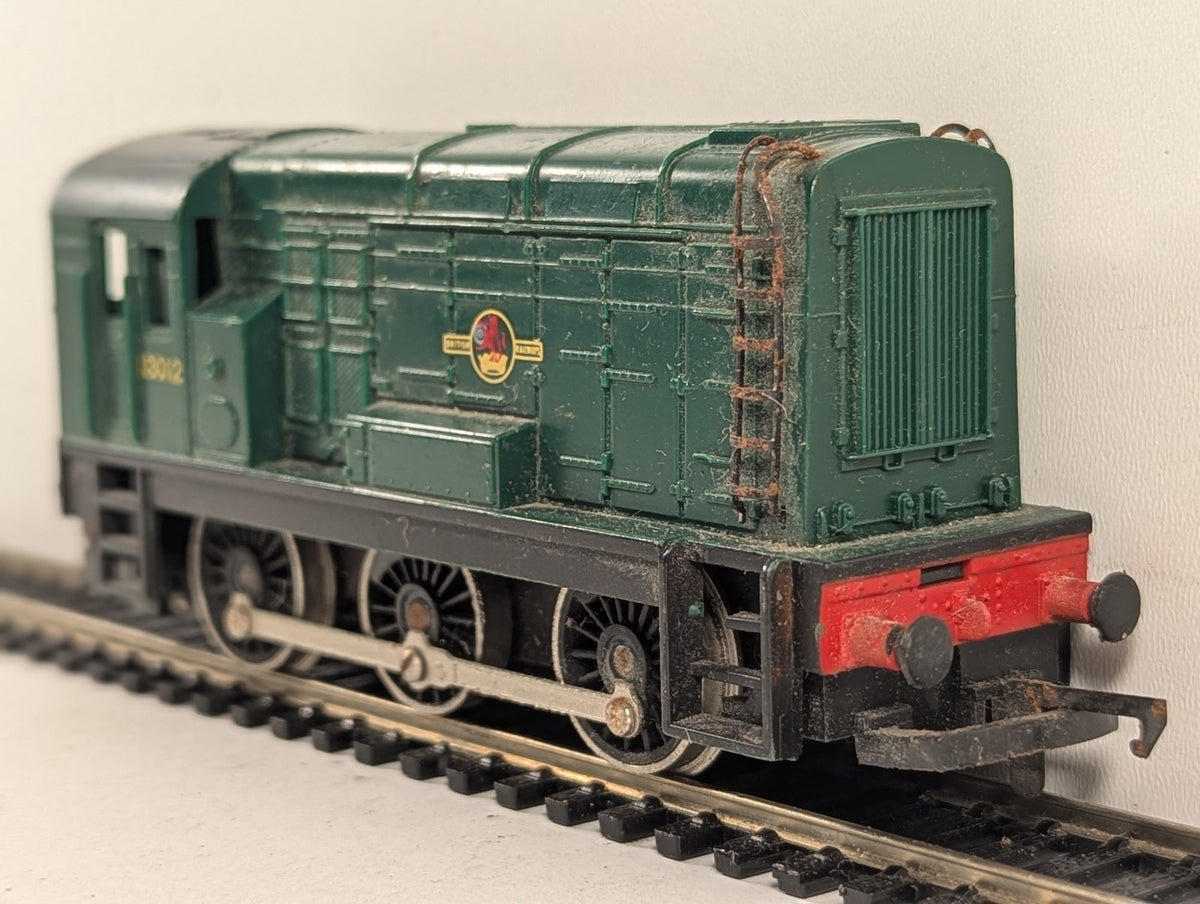 Tri-ang OO Gauge Class 08 Diesel Shunter Locomotive 13012 BR Green R152