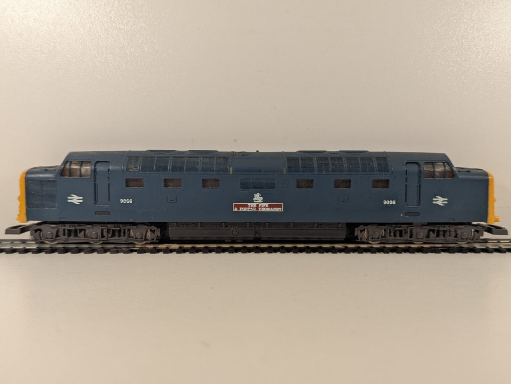 Lima OO Gauge Class 55 Deltic 'The Fife & Forfar Yeomanry' Diesel Loco