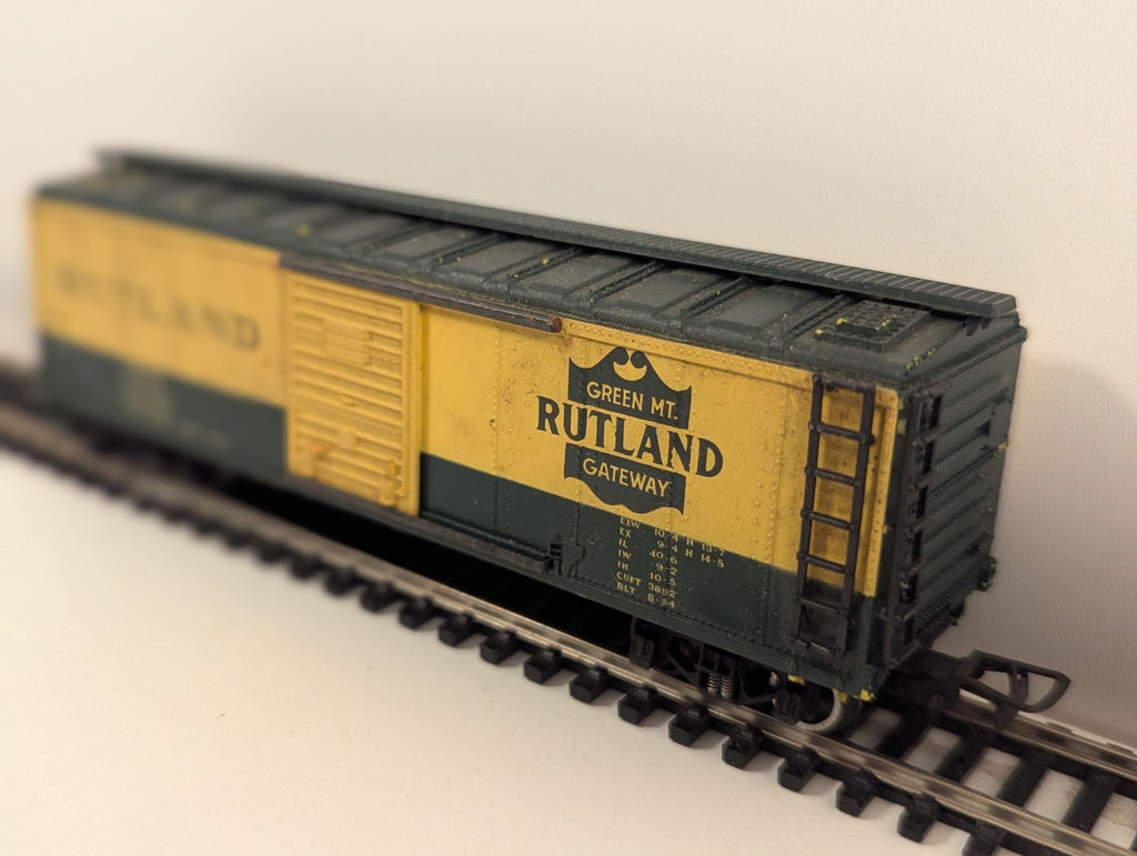Rivarossi Rutland 40-Foot Box Car – HO Scale