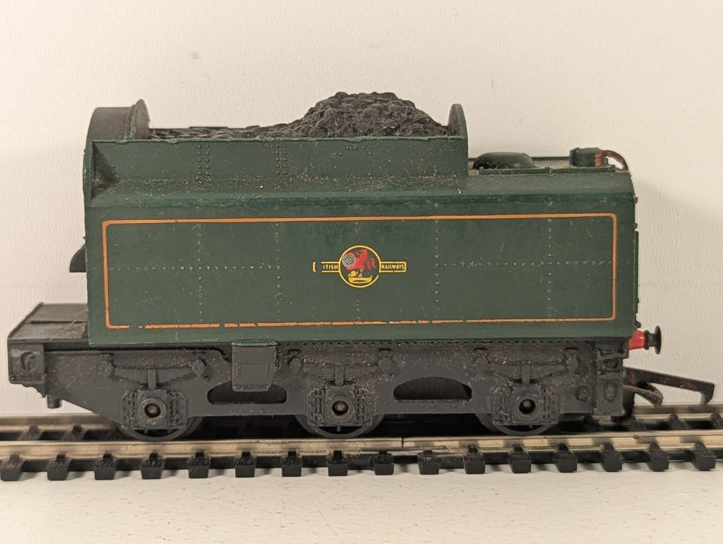 Tri-ang OO Gauge BR 6-Wheel Tender BR Green