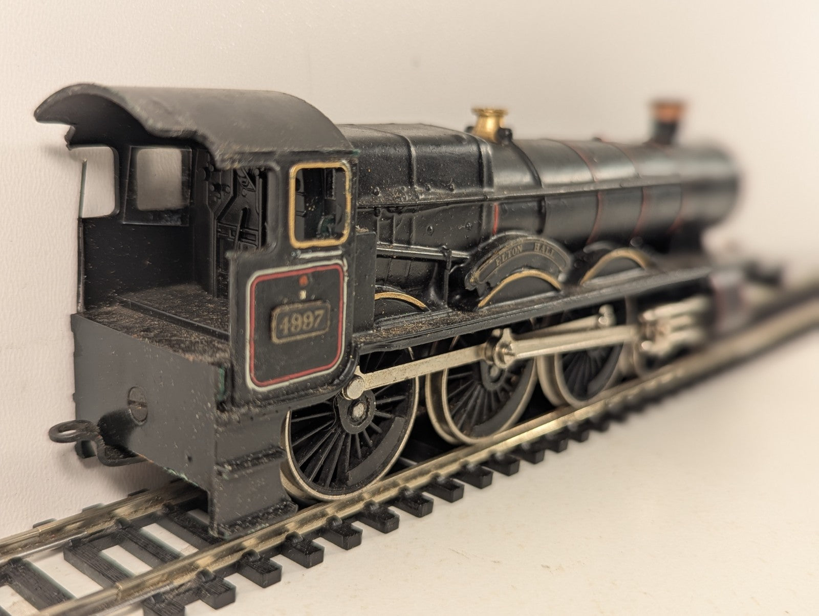 Hornby OO Gauge Class 4900 Hall Class 'Elton Hall' Steam Locomotive - Spares