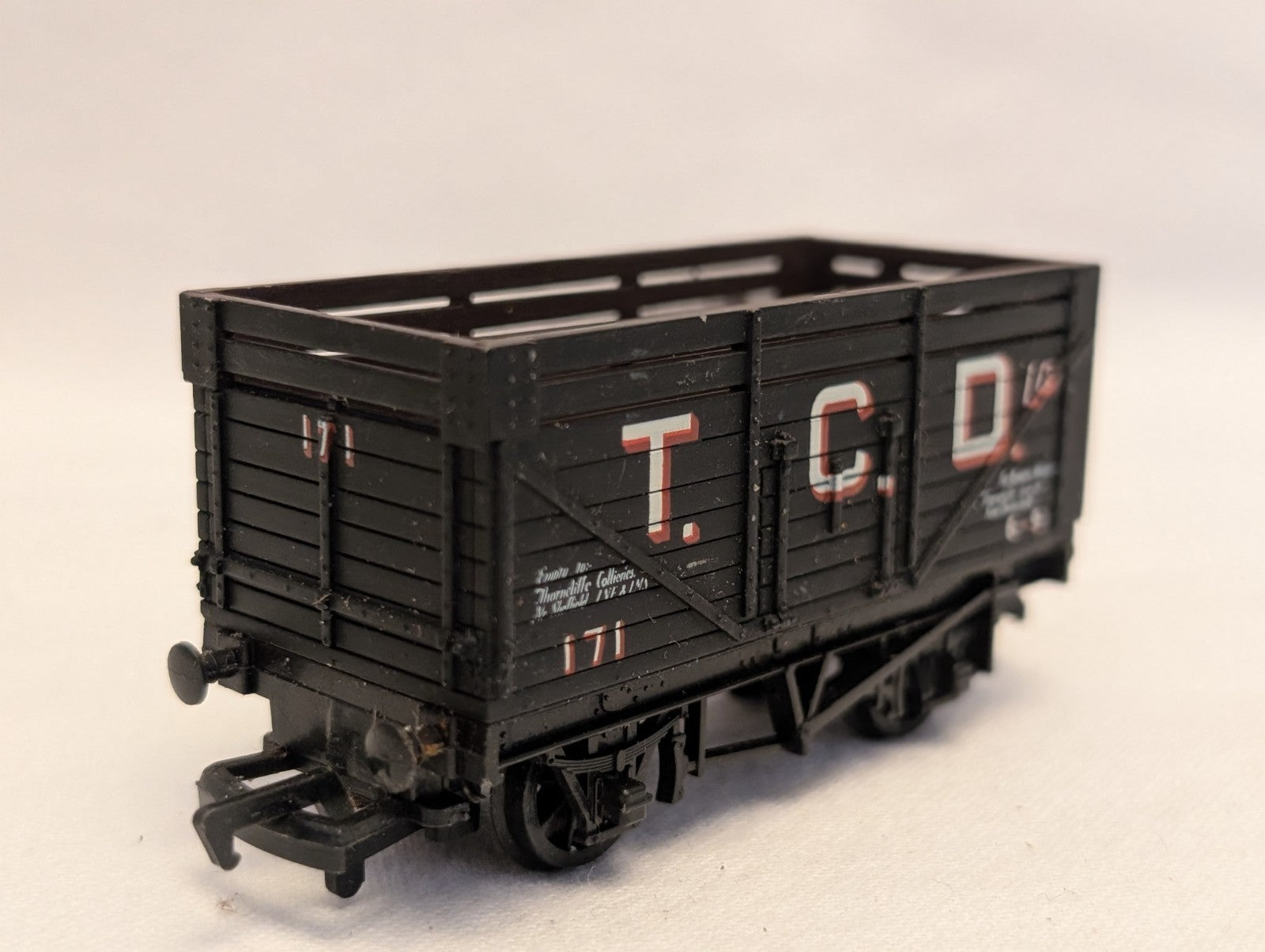 Mainline OO Gauge 7-Plank Open Wagon TCD Ltd Goods Wagon 171 T.C.D.