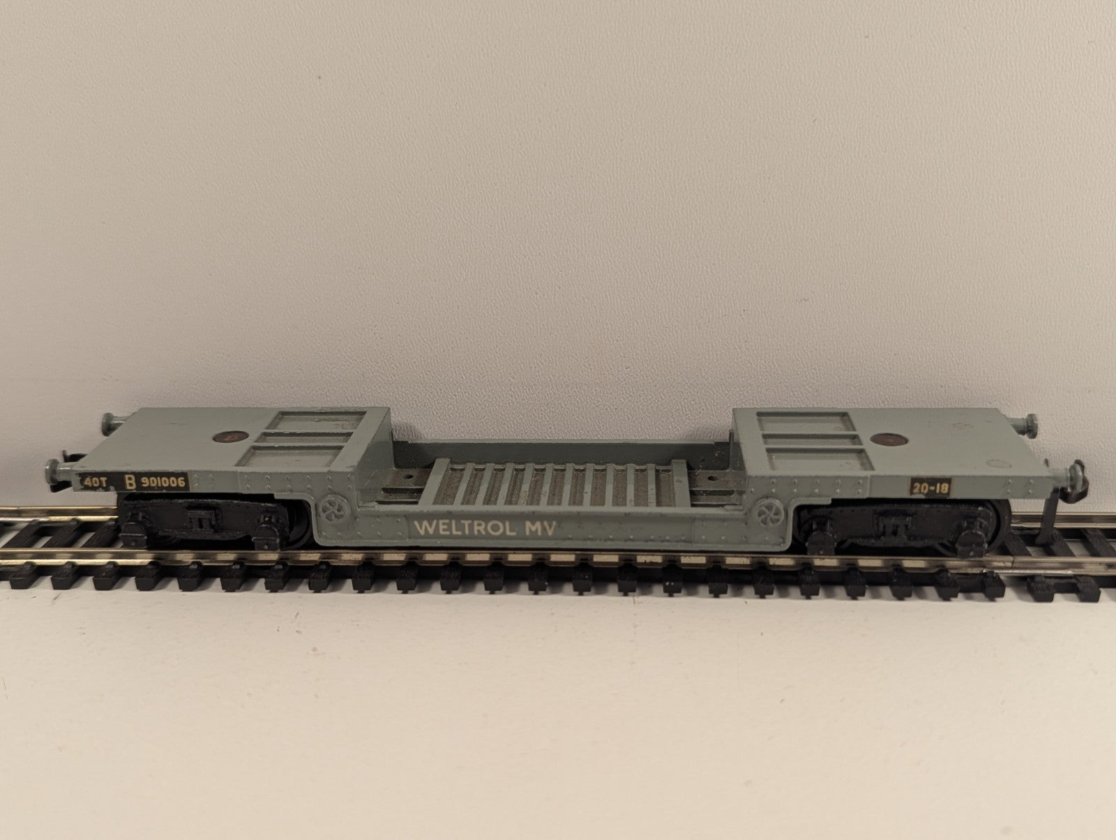 Hornby Dublo OO Gauge 40 Ton Bogie Well Wagon B901006
