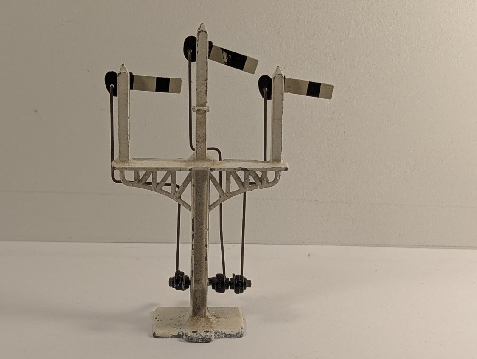 Crescent OO Gauge Triple Semaphore Signal