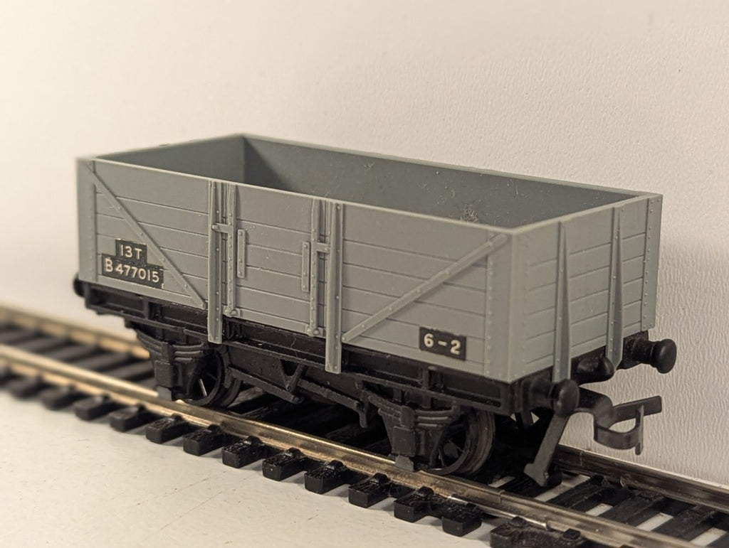 Hornby-Dublo 32074 OO Gauge 13-Ton Standard Wagon - Boxed