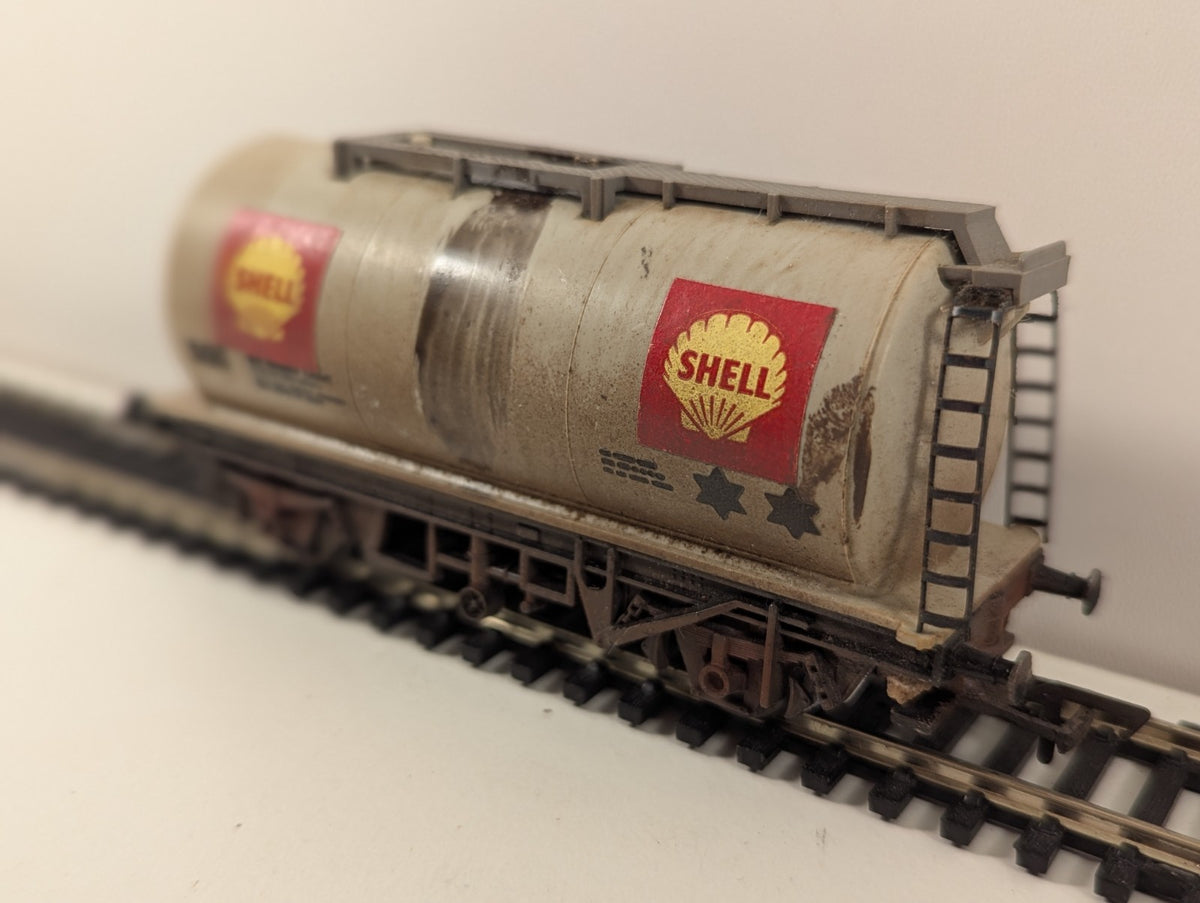 Hornby R020 OO Gauge TTA Tank Wagon Grey