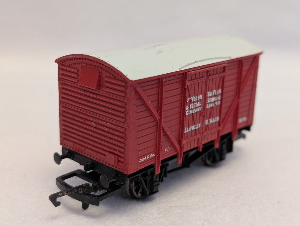 Hornby OO Gauge Welsh Tin Plate & Metal Co. Box Van Goods Wagon