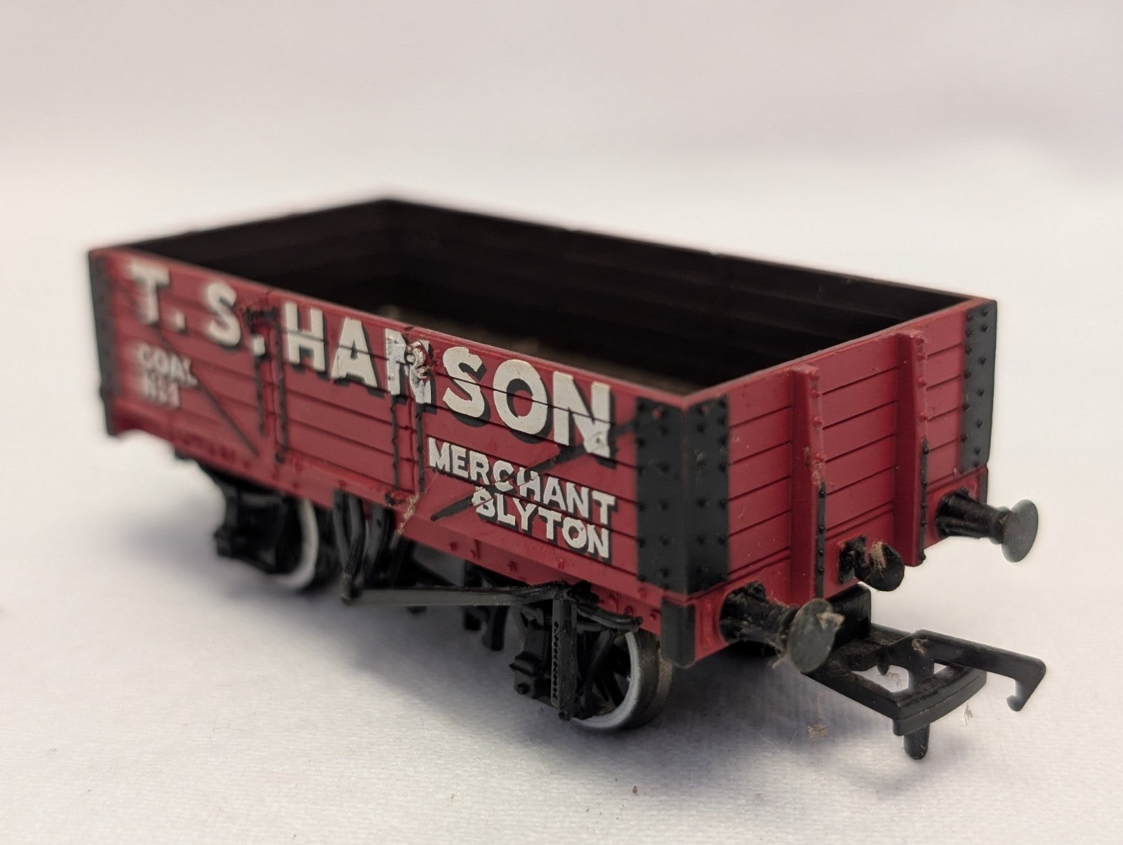 Bachmann OO Gauge 7 Plank Open Wagon 'T. S. Hanson' Goods Wagon
