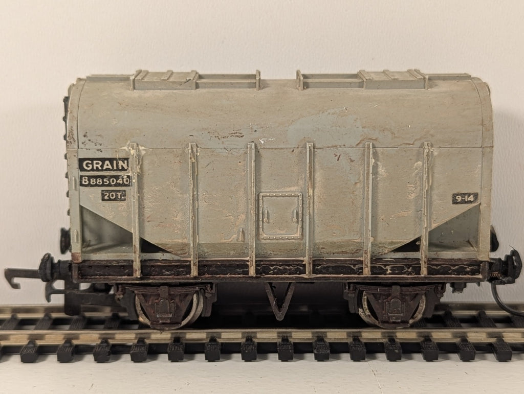 Wrenn OO Gauge BR Bulk Grain Hopper Wagon