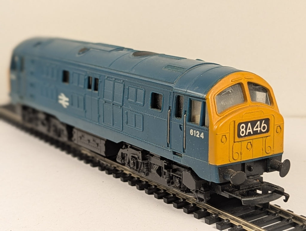 Hornby R337 OO Gauge BR Blue Class 29 Diesel Locomotive No. 6142