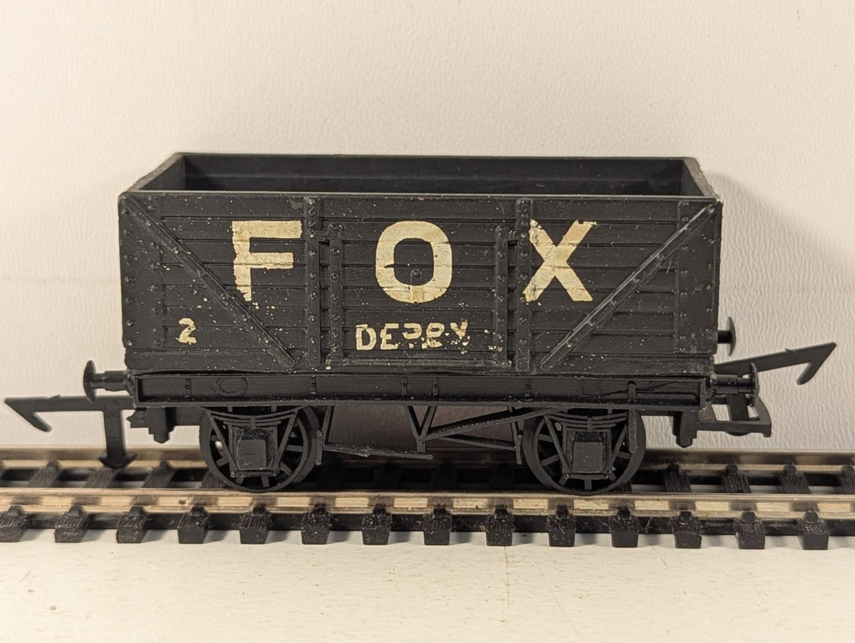 Graham Farish OO Gauge 5 Plank Open Wagon 2002 Fox, Derby