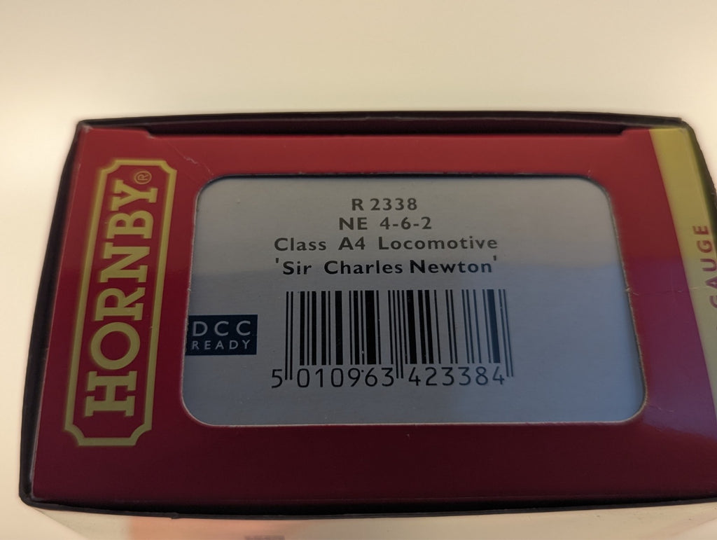 Hornby R2338 DCC Ready LNER Class A4 Pacific "Sir Charles Newton" Wartime Black