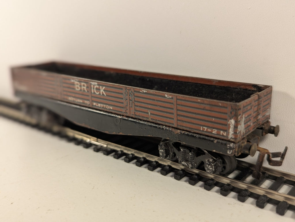 Trix TTR OO Gauge Bogie Brick Wagon