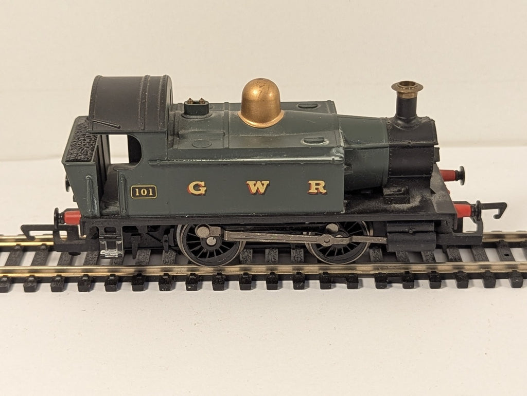 Hornby OO Gauge GWR 0-4-0T Industrial Locomotive 101 Holden Class