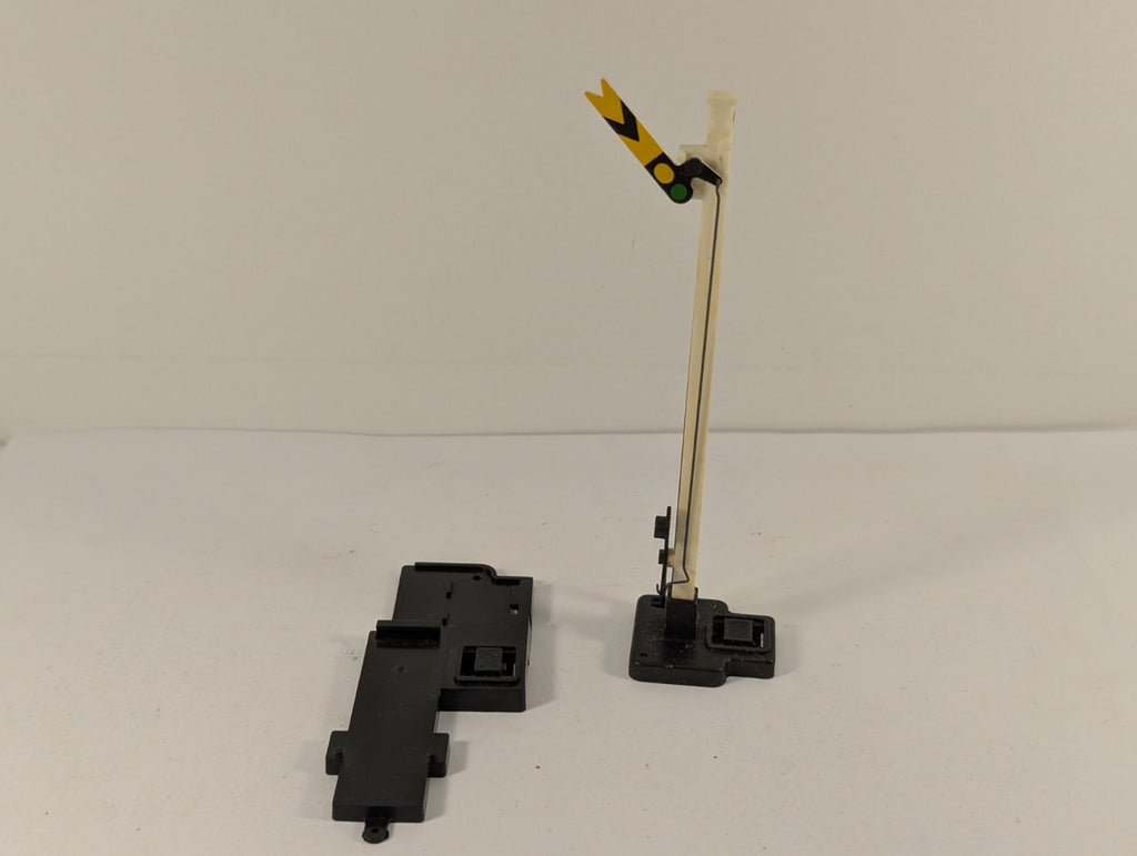 Hornby R172 OO Gauge Single Distant Signal