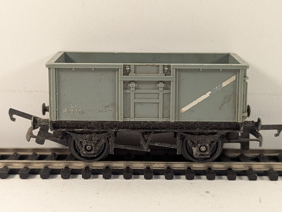 Tri-ang OO Gauge 16-Ton Mineral Wagon Goods Wagon B75201 BR Grey R.124