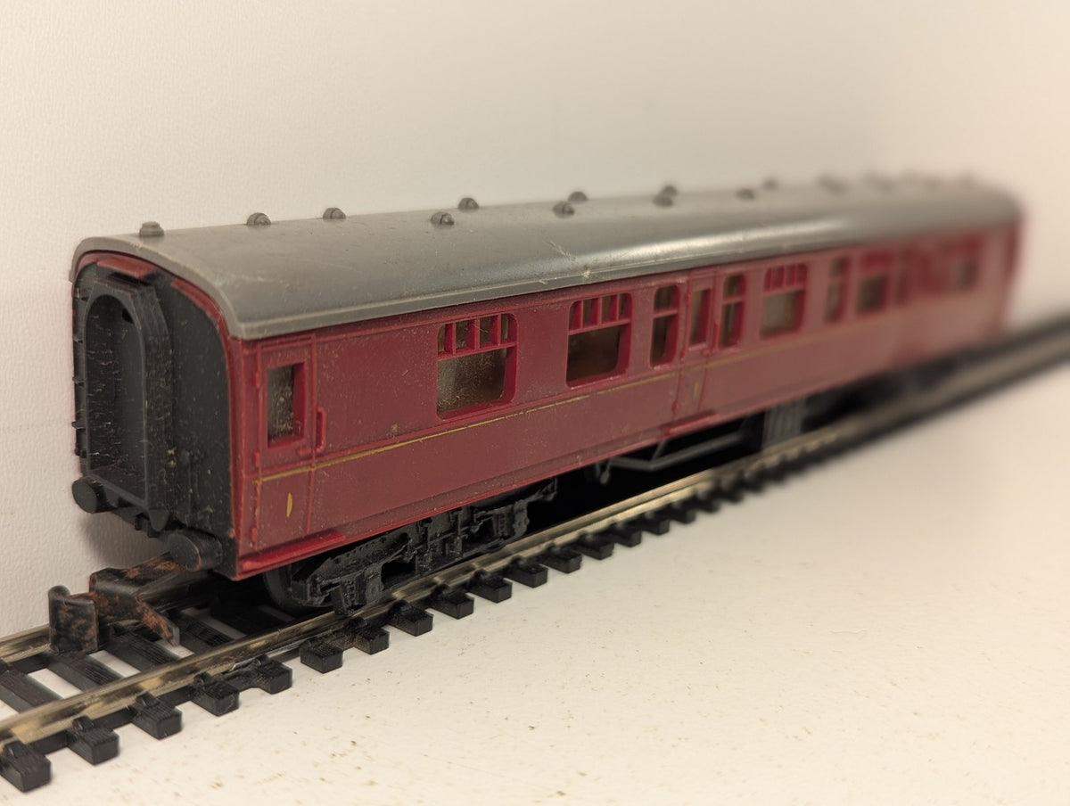 Jouef HO Gauge BR First Class Corridor Coach Passenger Coach 15100 BR Maroon