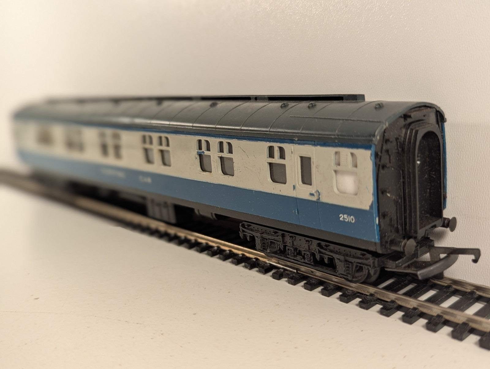 Tri-ang Hornby R339 BR Mk1 Sleeping Coach Blue & Grey OO Gauge