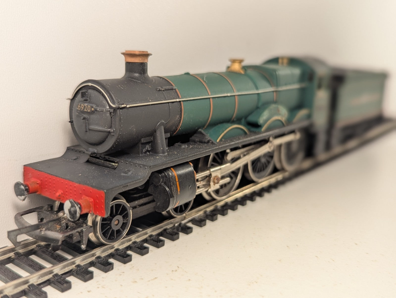 Hornby OO Gauge GWR 4900 Class 'Albert Hall' (Renumbered to 6920)