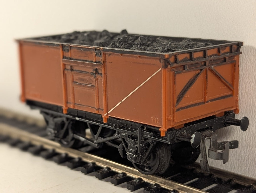 Trix BR 16 Ton Mineral Wagon OO Gauge