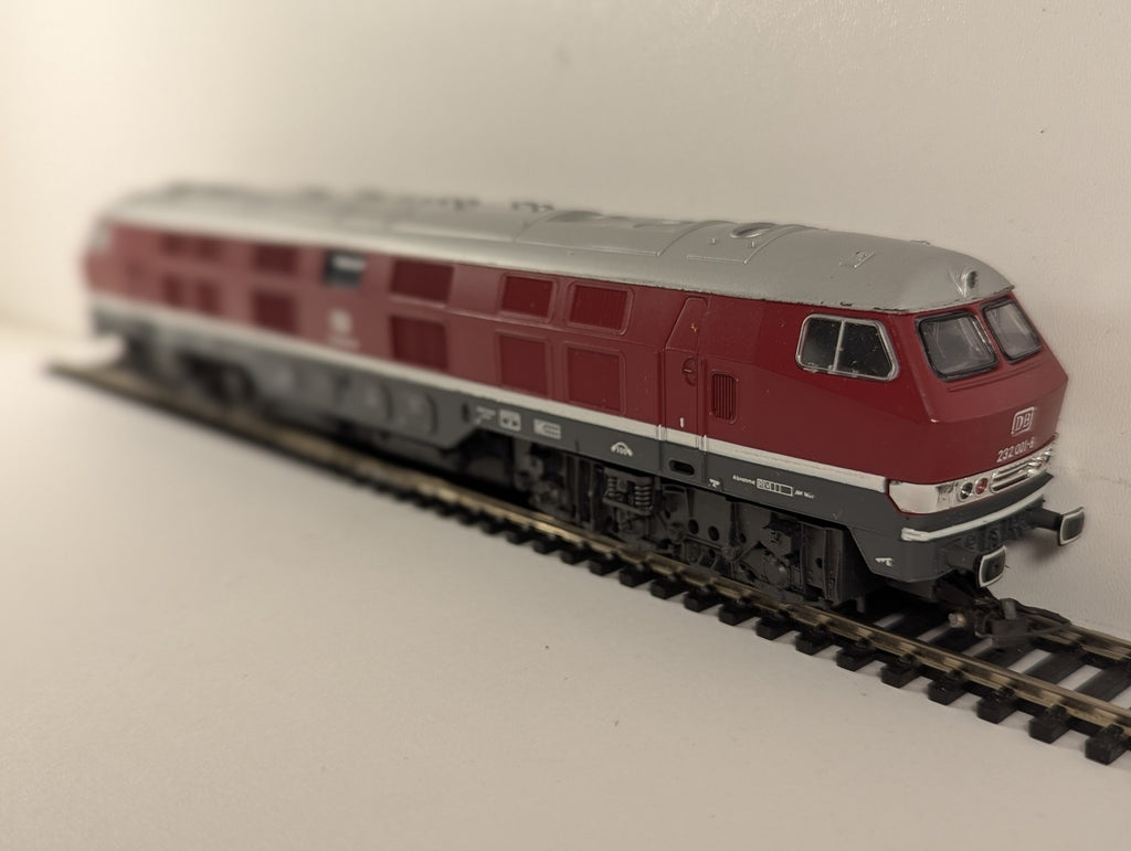 Rivarossi HO Gauge DB Class 232 Diesel Locomotive 232 001-8 DB Red & Grey 1996