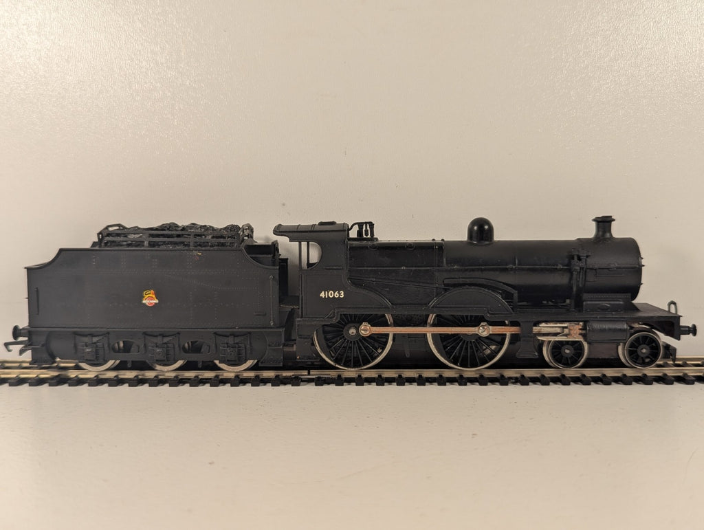 Hornby OO Gauge Class 2P 4-4-0 Steam Locomotive 41063 BR Black - Repaint