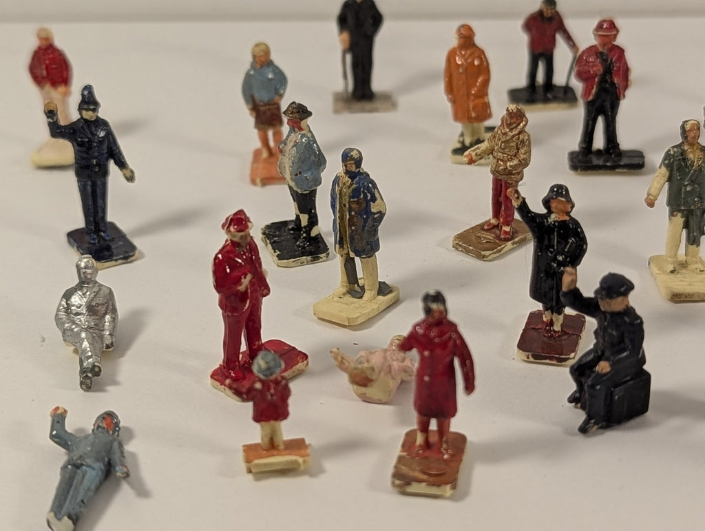 OO Gauge Assorted Painted Figures