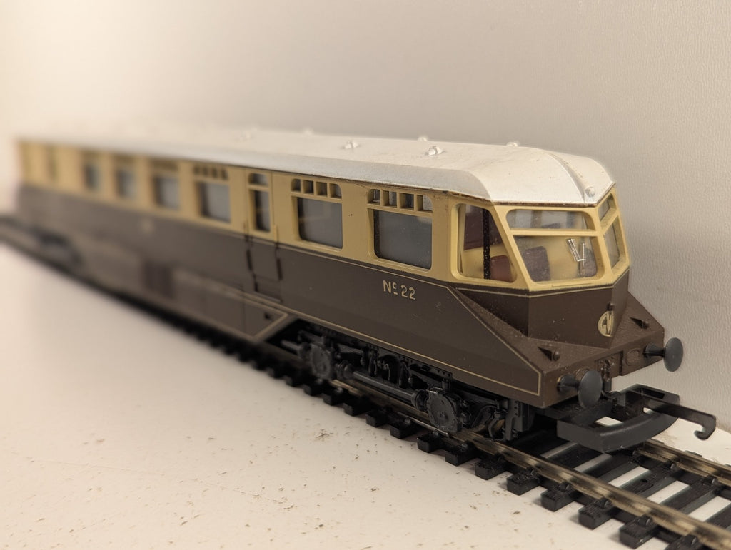 Lima OO Gauge GWR Passenger Railcar No. 22 Diesel Railcar GWR Chocolate & Cream