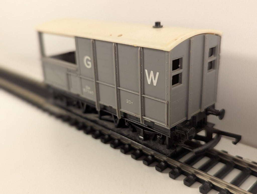 Hornby R124 GWR Brake Van – OO Gauge
