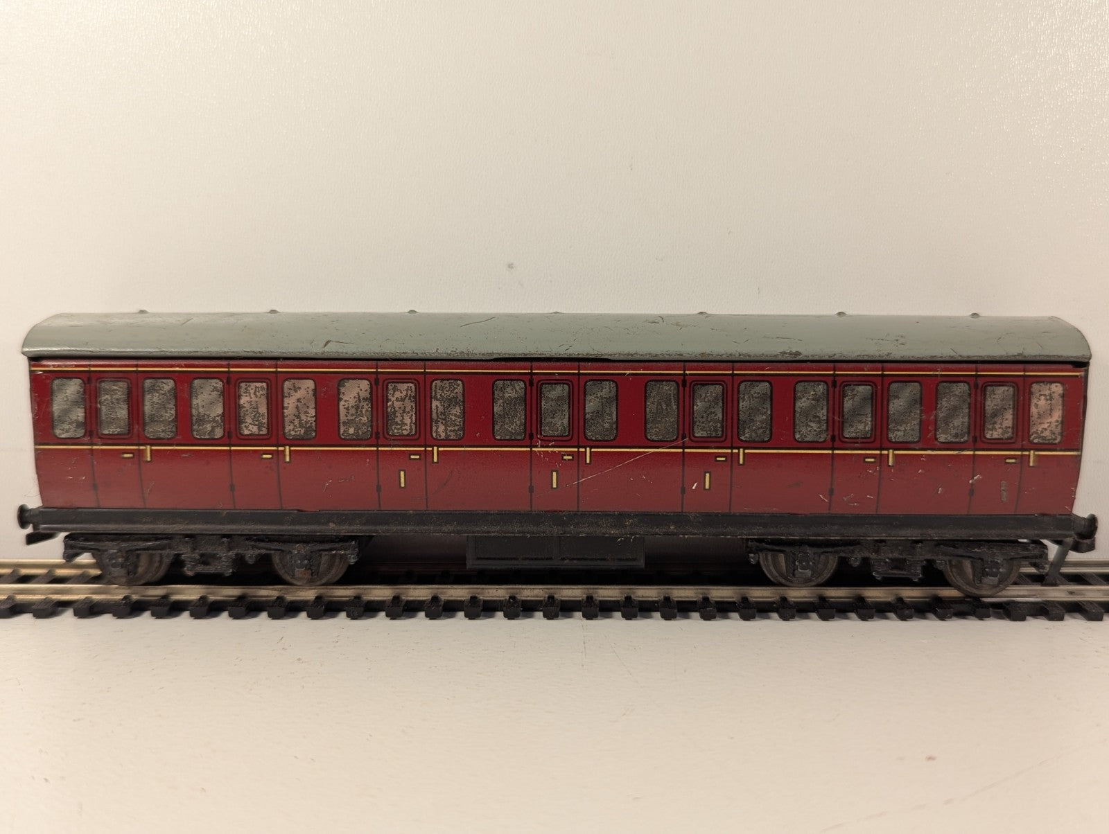 Hornby Dublo D11 Gresley Corridor Brake Third Coach OO Gauge