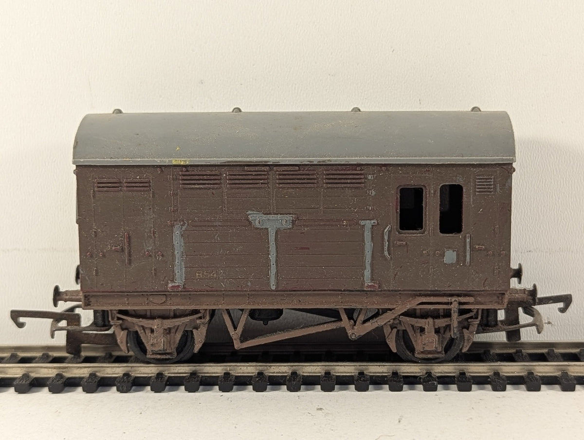 Tri-ang OO Gauge SR Utility Van Goods Wagon Repainted Brown R.16