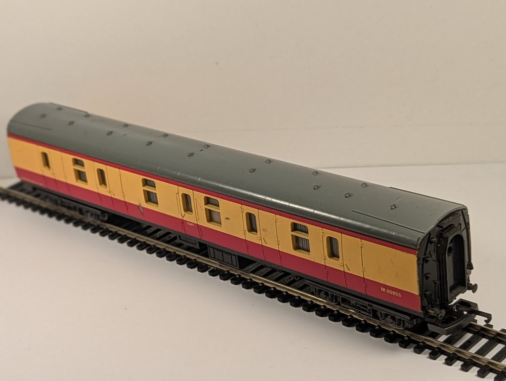 Lima OO Gauge BR Mk1 BSK Brake Second Corridor Coach M80855 Crimson
