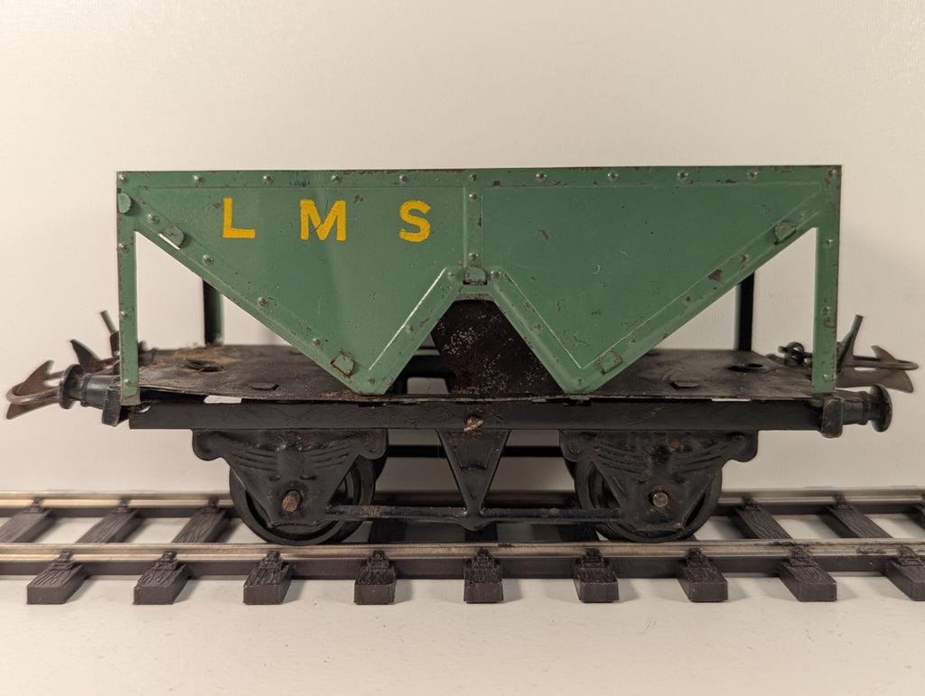 Hornby O Gauge LMS Operating Hopper Wagon Green