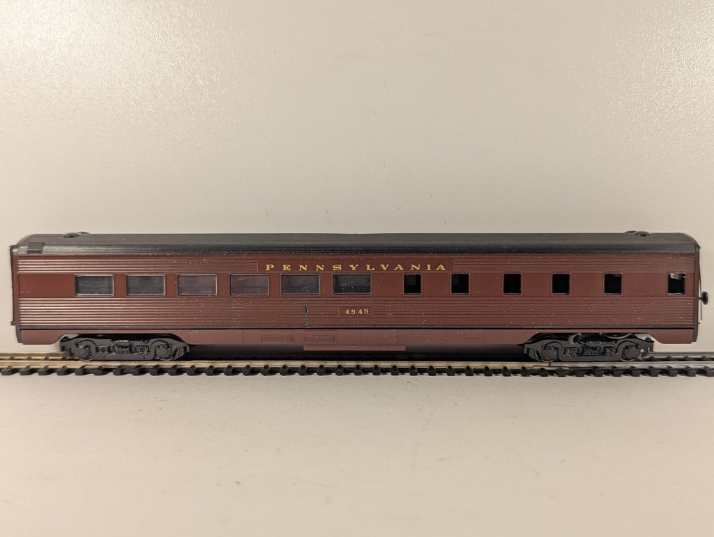 Athearn HO Scale Streamlined Coach Passenger Coach 4949
