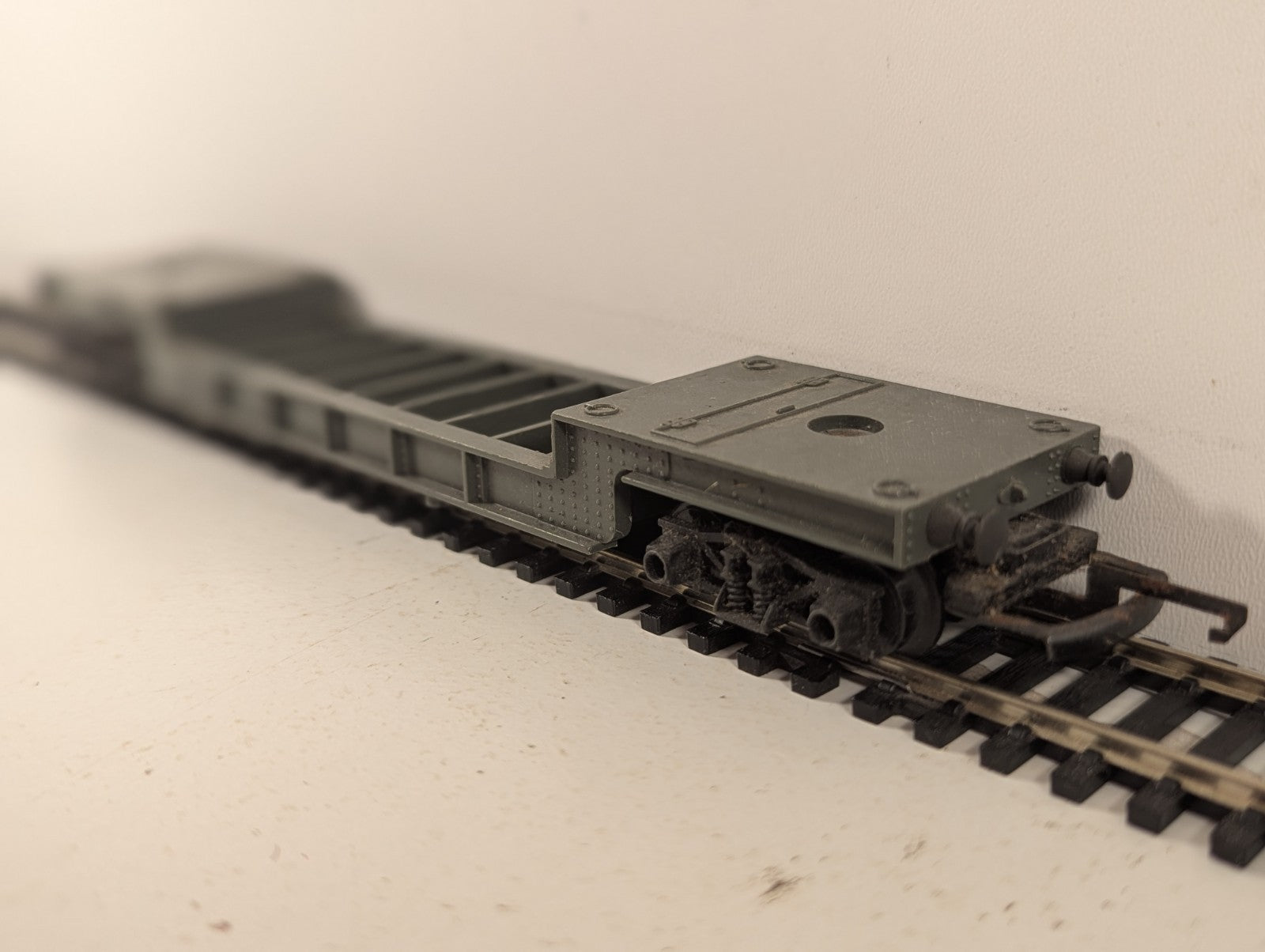 Tri-ang OO Gauge Bogie Well Wagon Goods Wagon 41917 Grey R118