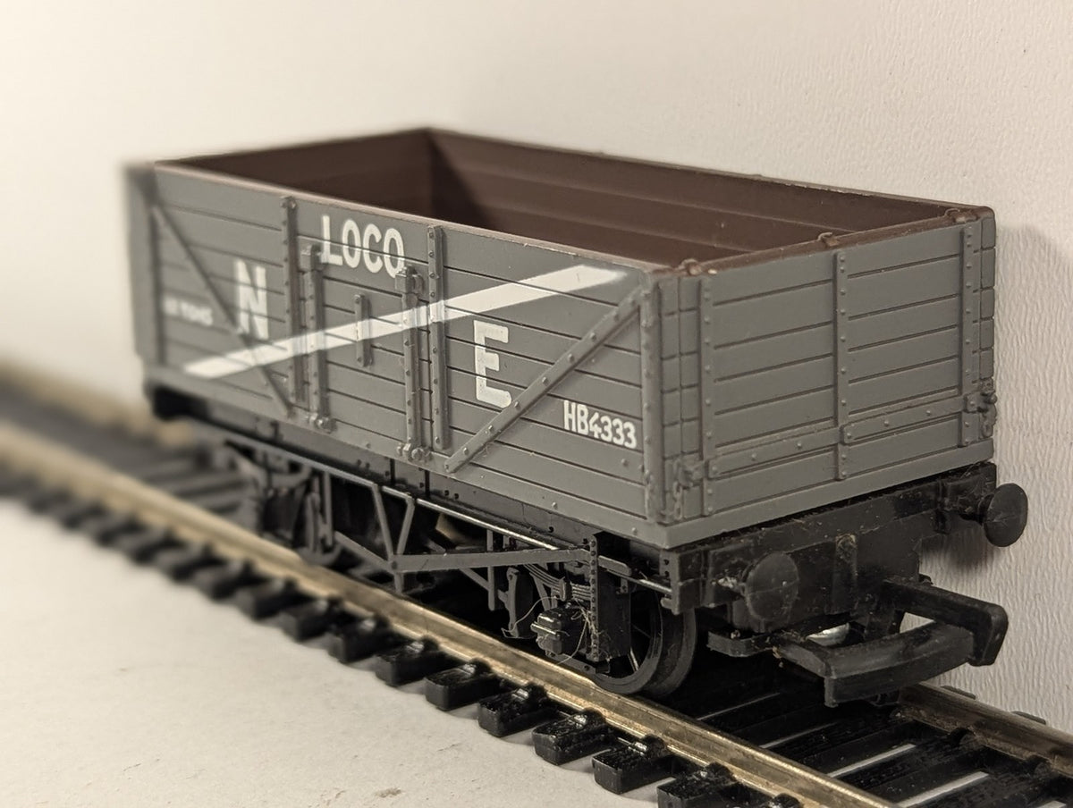 Mainline OO Gauge 12 Ton Loco Coal Wagon Goods Wagon HB4333 LNER Grey 37-133