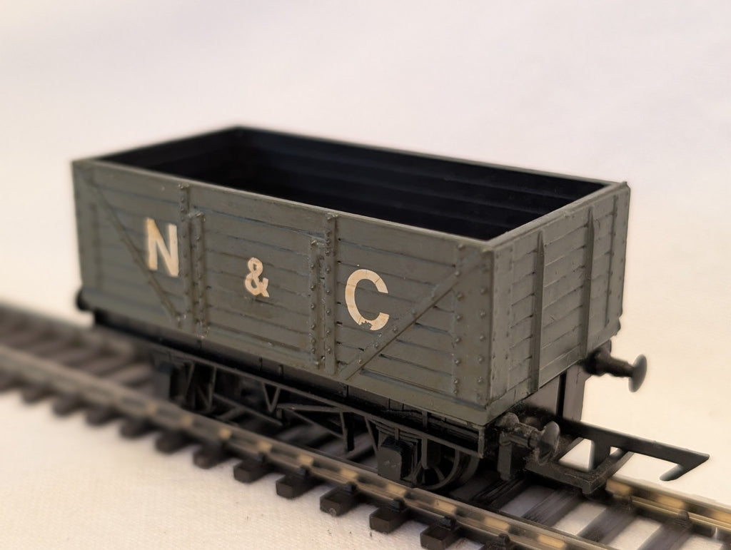 Graham Farish OO Gauge 5-Plank Open Wagon Goods Wagon N & C Grey