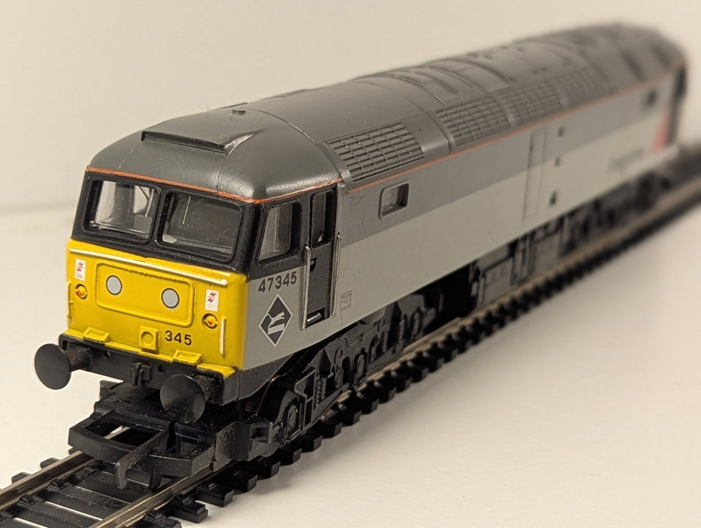 Hornby R2013A Class 47 Diesel Locomotive 47376 Freightliner 1995 Livery