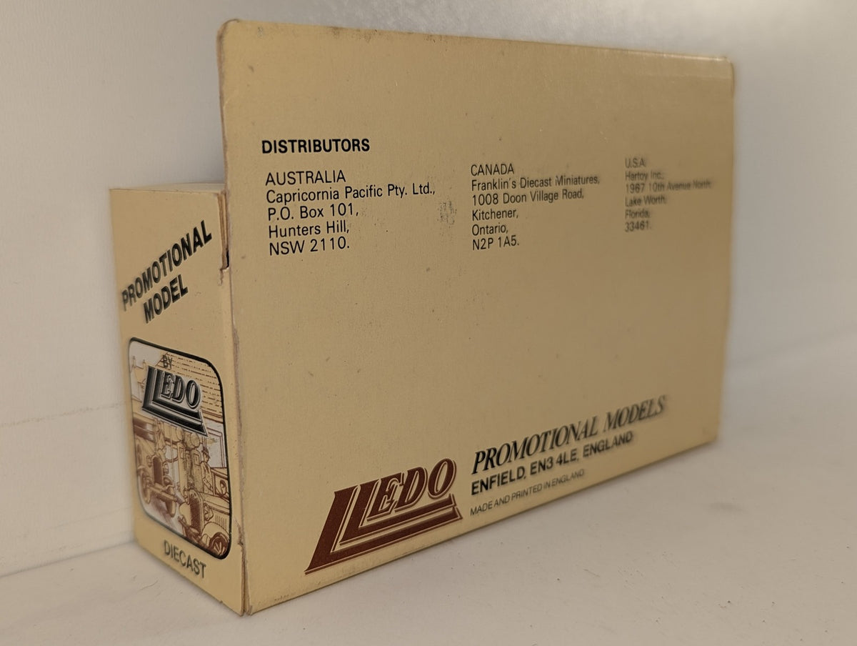 Lledo Oxford Single Deck Bus Die-cast Model Bus 703 Oxford (Cream and Maroon)