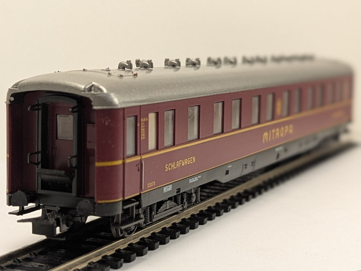 Liliput L382803 HO Gauge MITROPA Sleeping Car